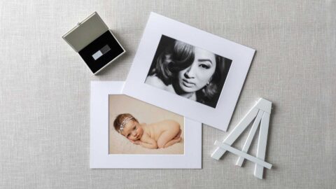 White Mats Plain with Easel _ USB